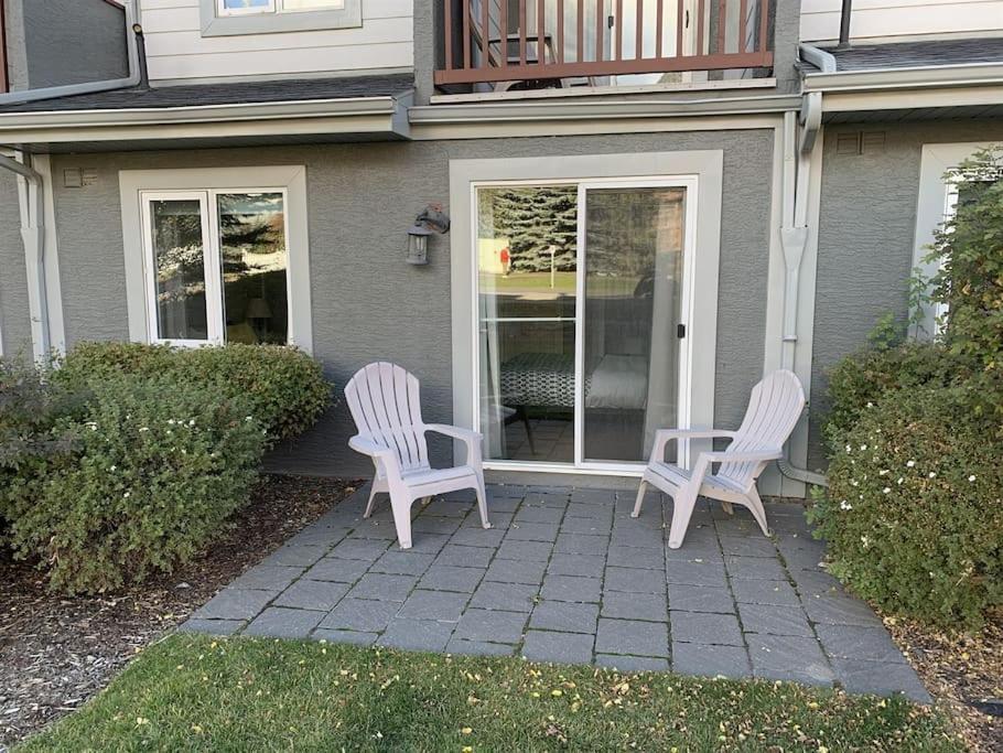 New! Cozy Rocky Mountain Chalet Managed By Little Sister Getaways Canmore Exterior photo
